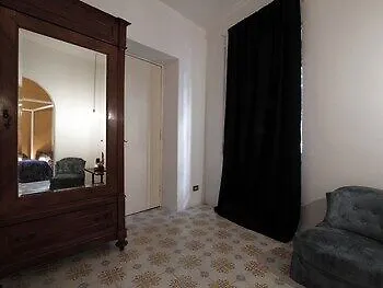 Pilar B&B-2